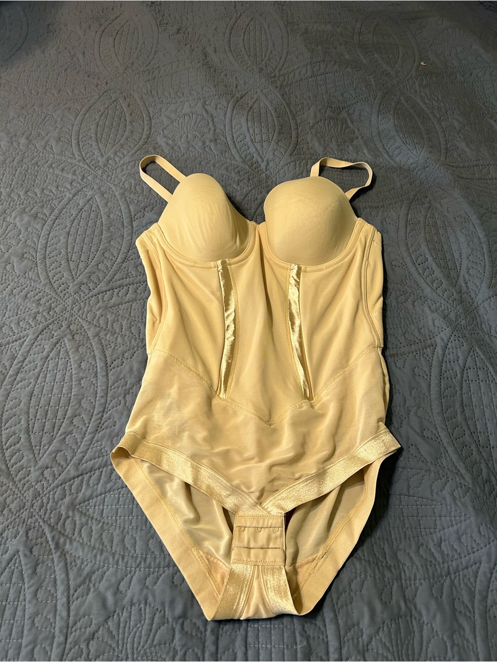 Maidenform Shaping Bodysuit 36c